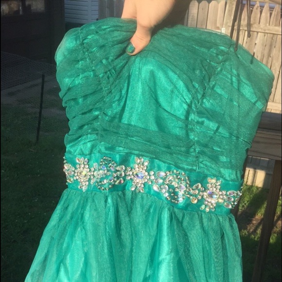 B Darlin Dresses & Skirts - B.Darlin Turquoise Ombré Strapless Homecoming Dress